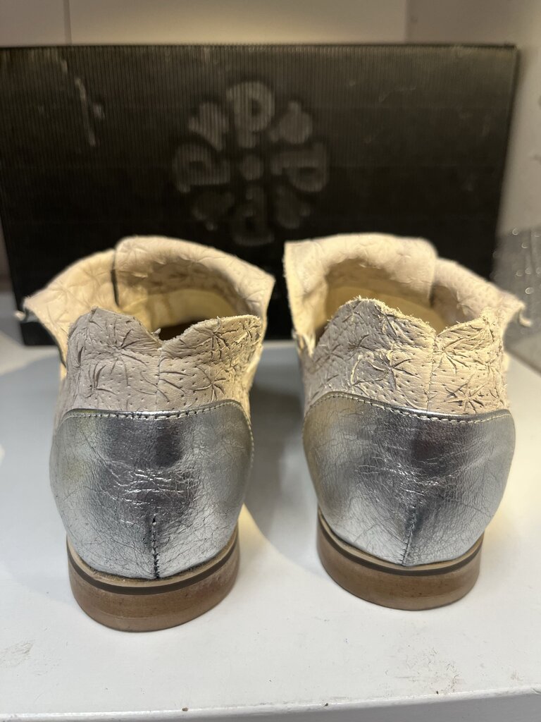 Papucei Funky Leather Flats 36-6