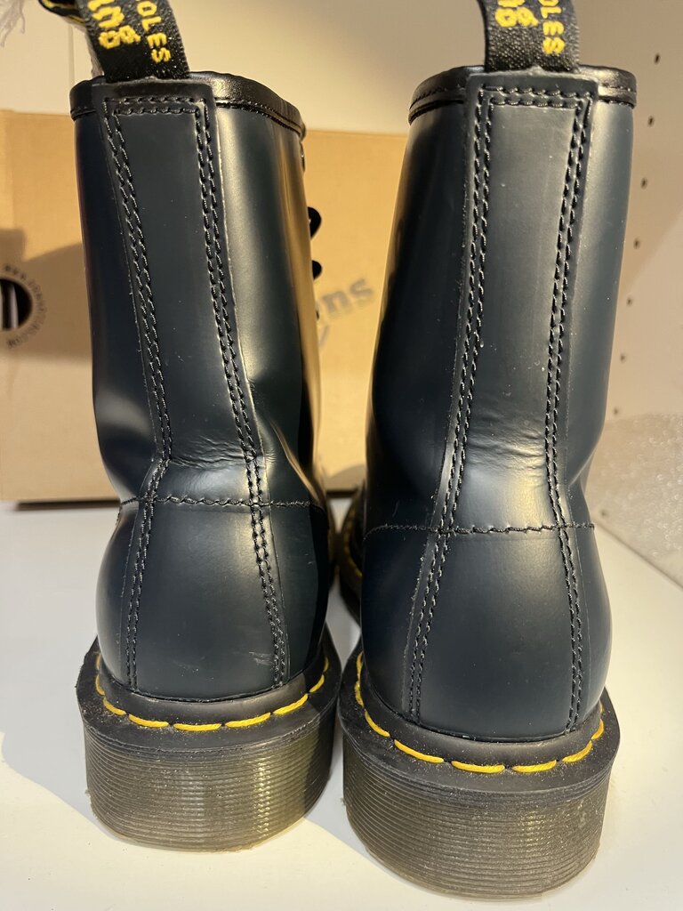 Dr. Martens 1460 Smooth Boot 6