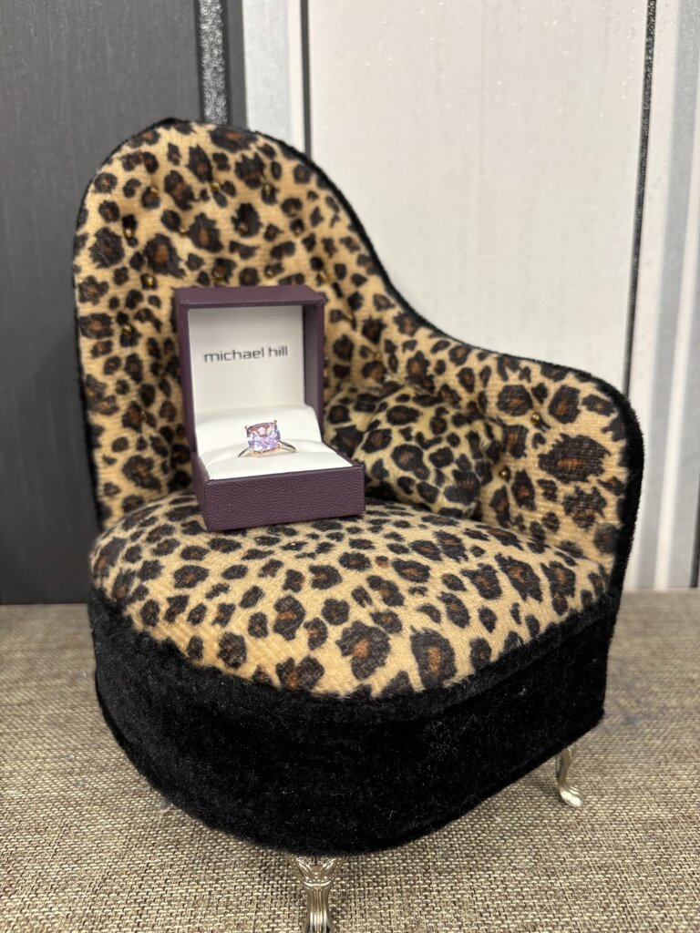 Michael Hill 10K Amethyst Cush Cut Ring