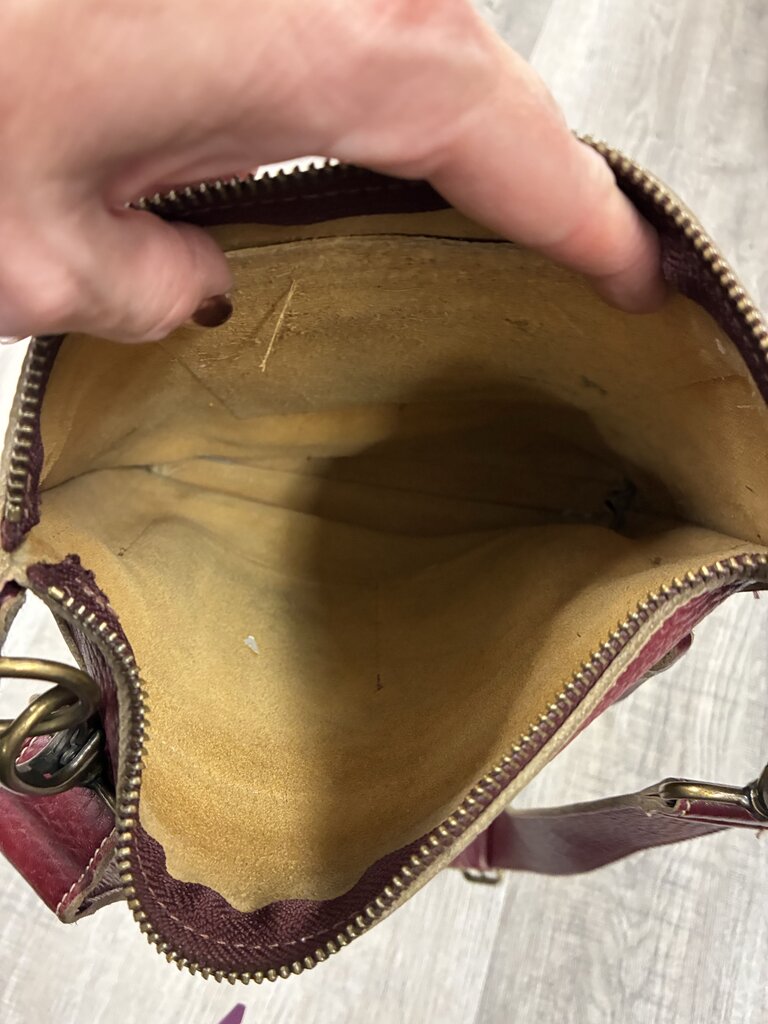 Roots Rugged Pebble Leather Crossbody