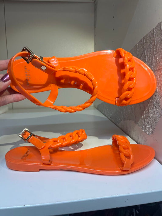 Givenchy Jelly Shoe Sandals 38-7