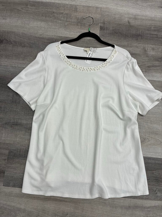 Laura Plus Pearl Detail Shirt Size 2 XL