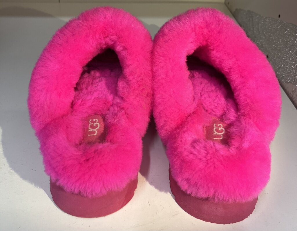 Ugg Disquette Shearling Slippers 6.5