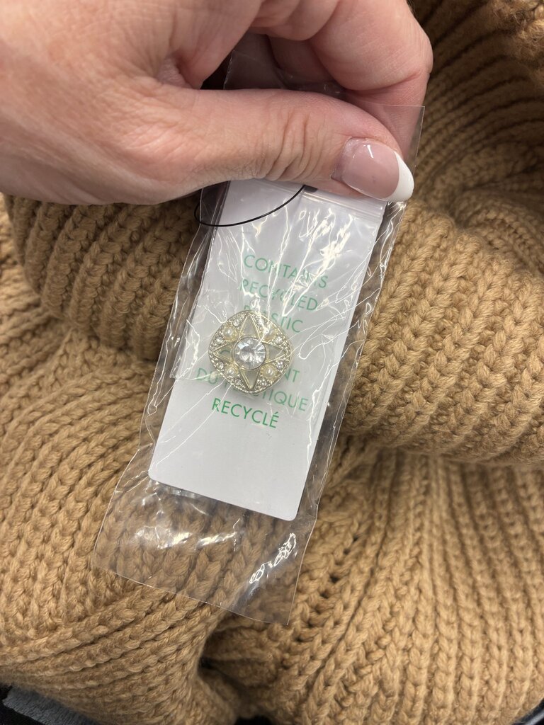 Guess Chunky Tneck Sweater M