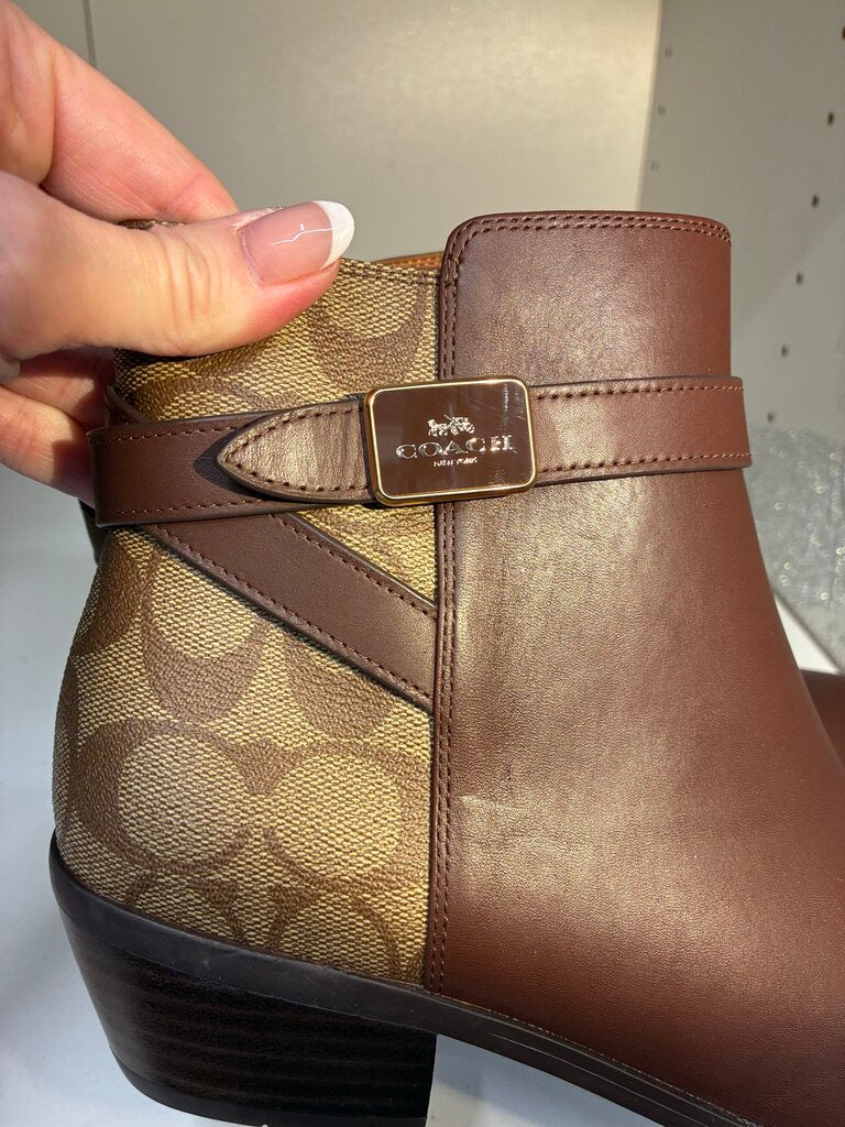 Coach Short Leather Brown Monogram 7.5