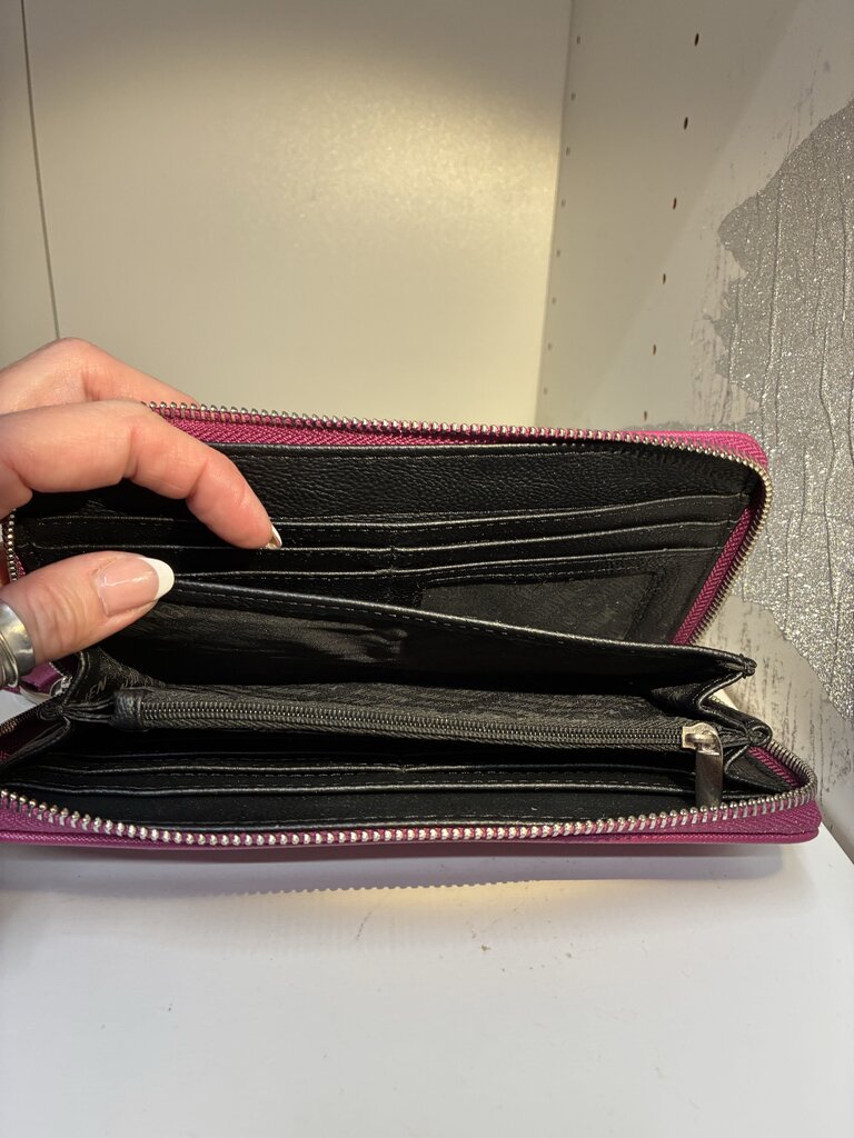 Steve Madden Purple/ Black Wallet Wristlet