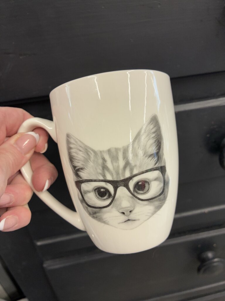 Abbott Kitty With Glasses Mug