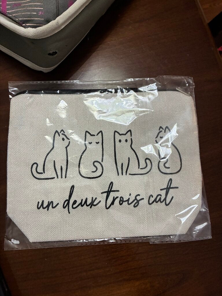 Trinity Trinkets Kitty Zip Pouch