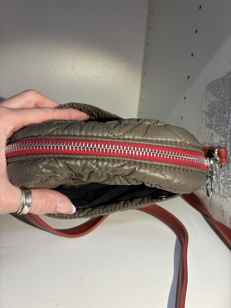 un jour un sac Quilted Crossbody