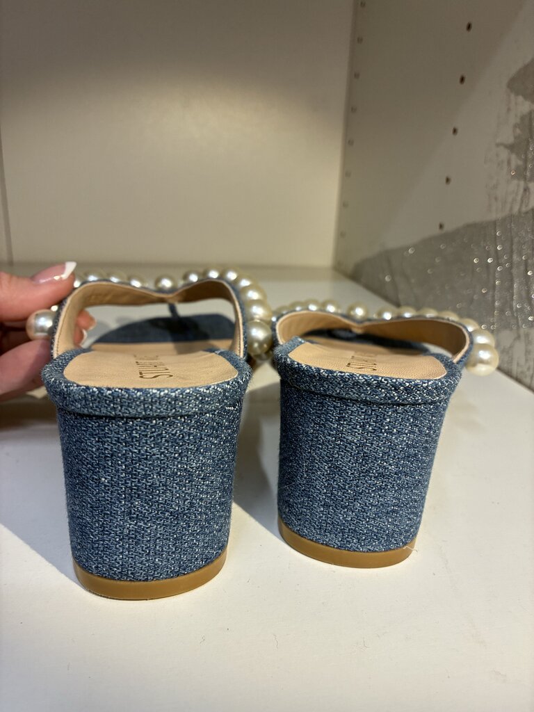 Stuart Weitzman Pearl/Denim Sandals 9