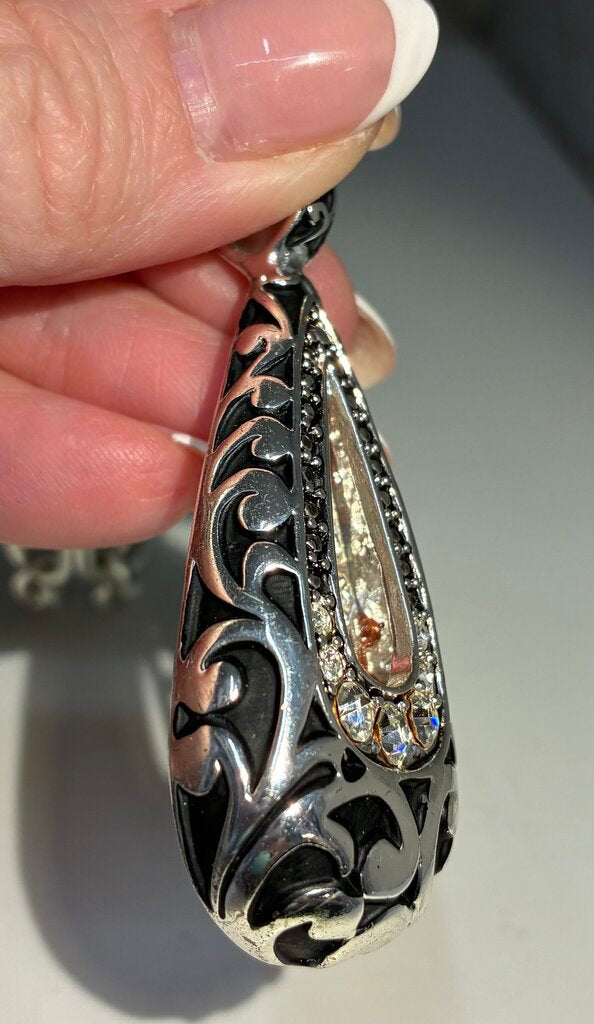Chunky Chain & Swirl Pendant