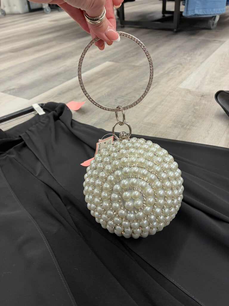 Round Pearl Ball Purse