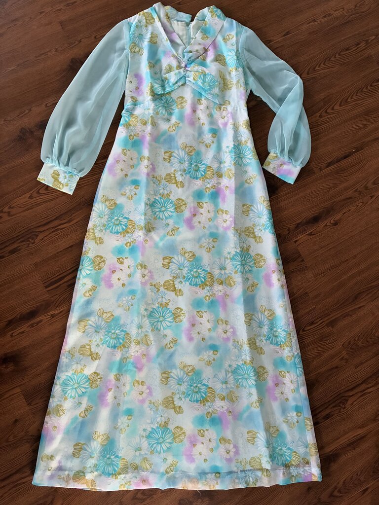 Sandi-Gale Toronto Size 15/16 (50's)