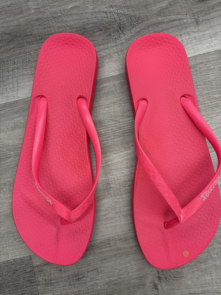 Ipanema Flip Flops Size 9