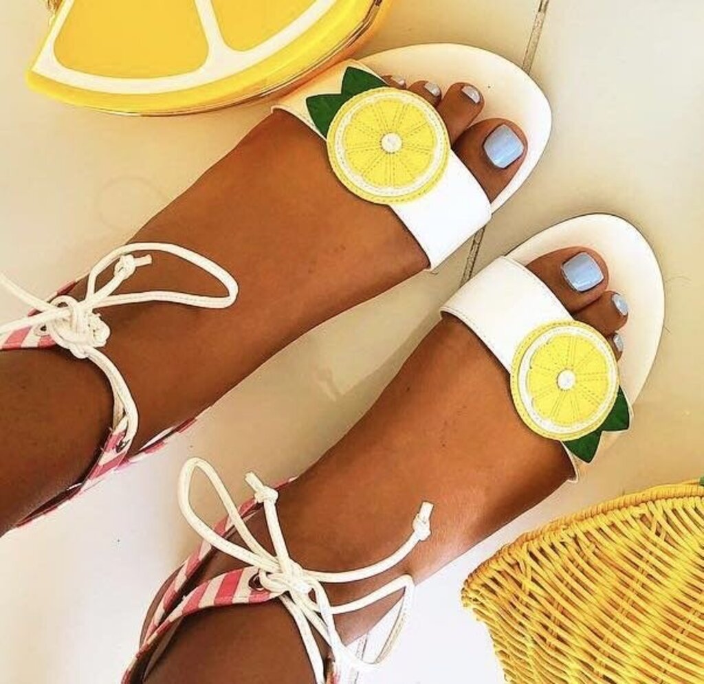 Katy Perry Lemon Sandals 6.5