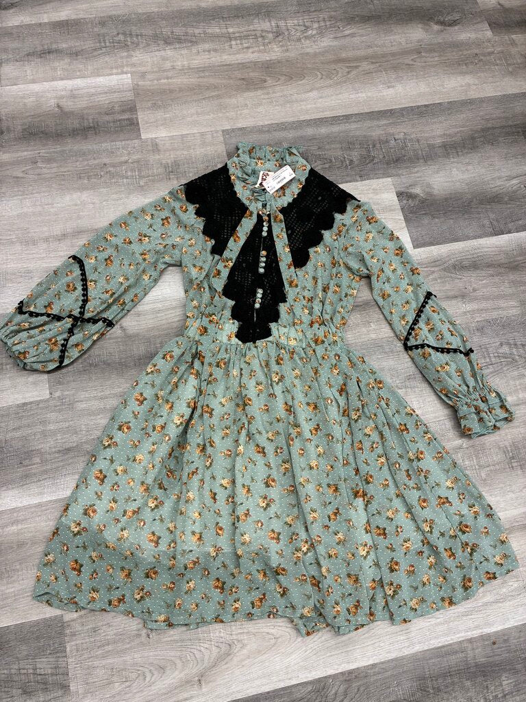 Artka Floral & Lace Dress Size L Fits Medium