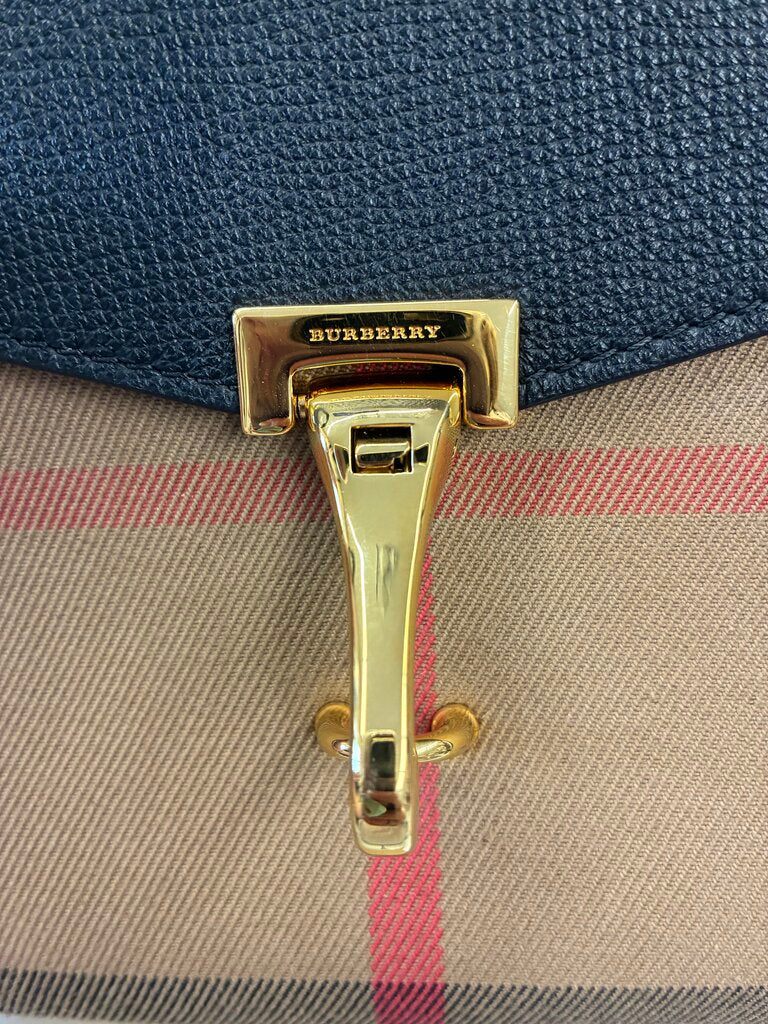 Burberry Macken Crossbody