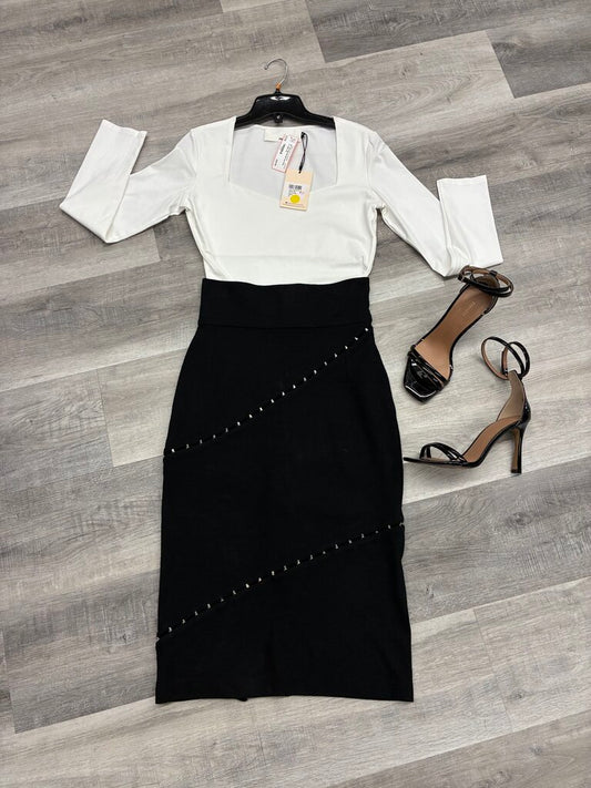 Dolce & Gabbana Hook & Eye Closure Detail Skirt Size 44