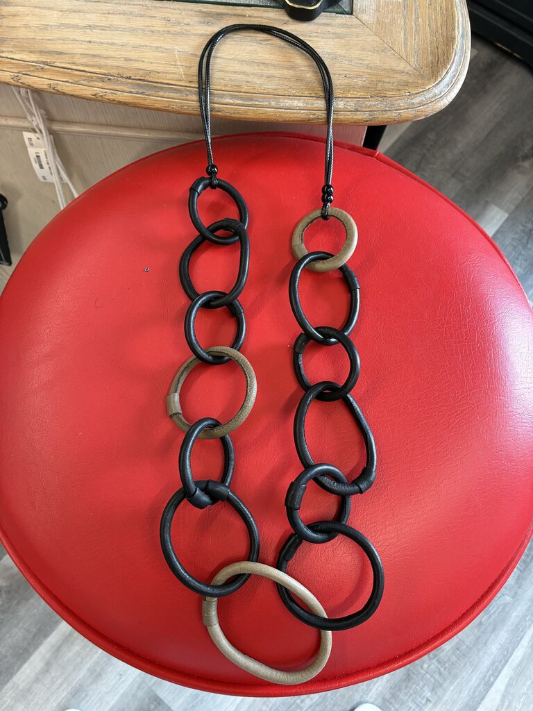 Adder Leather Chain Link Necklace
