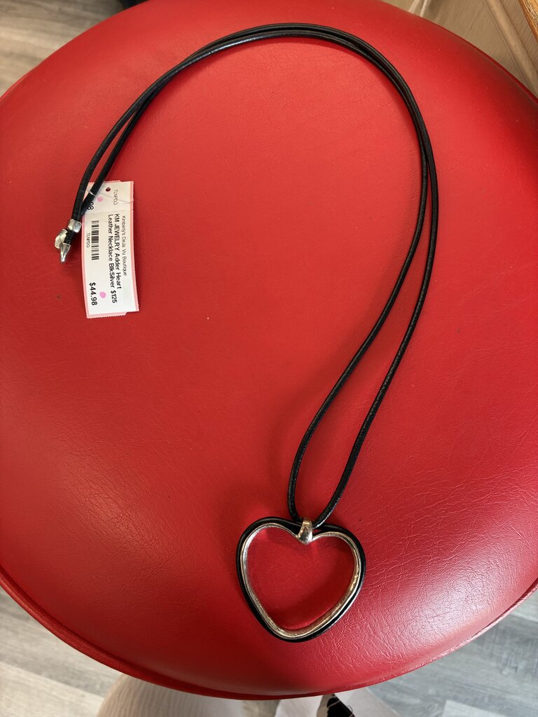 Adder Leather Heart Adjustable Necklace