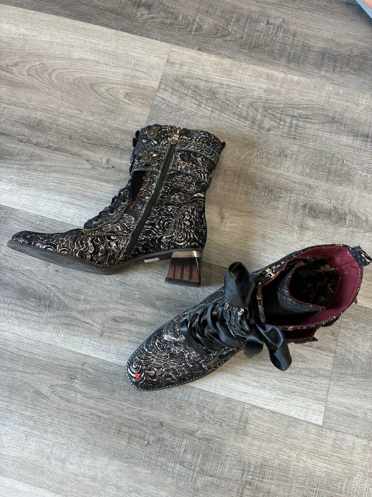 Lartiste Funky Ribbon Lace Up & Zip Boots 41-10