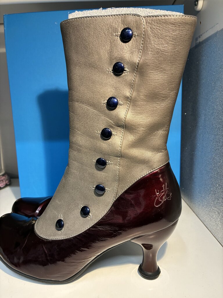 John Fluevog Libby Smith Spat Boots 8.5
