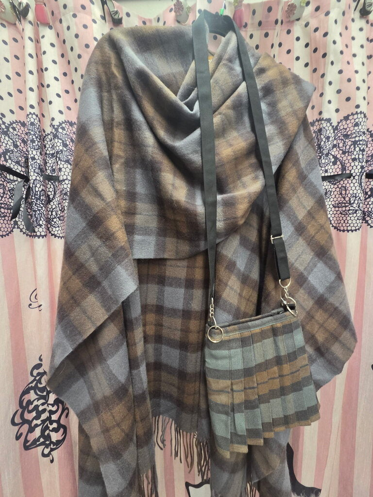 Outlander Wool Cape & Kilt Purse