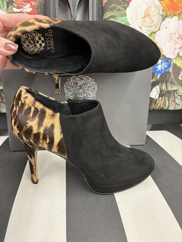 Vince Camuto Real Fur Leopord Heel Booties 38/7.5