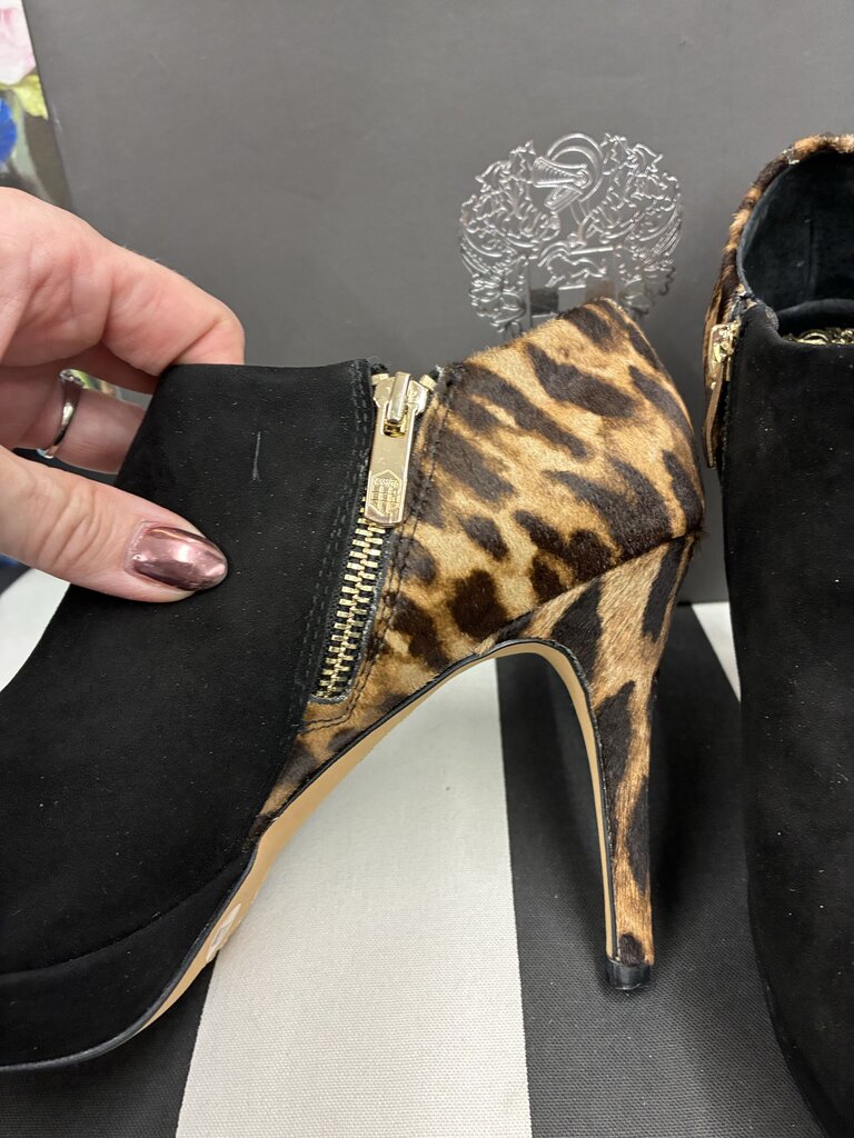 Vince Camuto Real Fur Leopord Heel Booties 38/7.5
