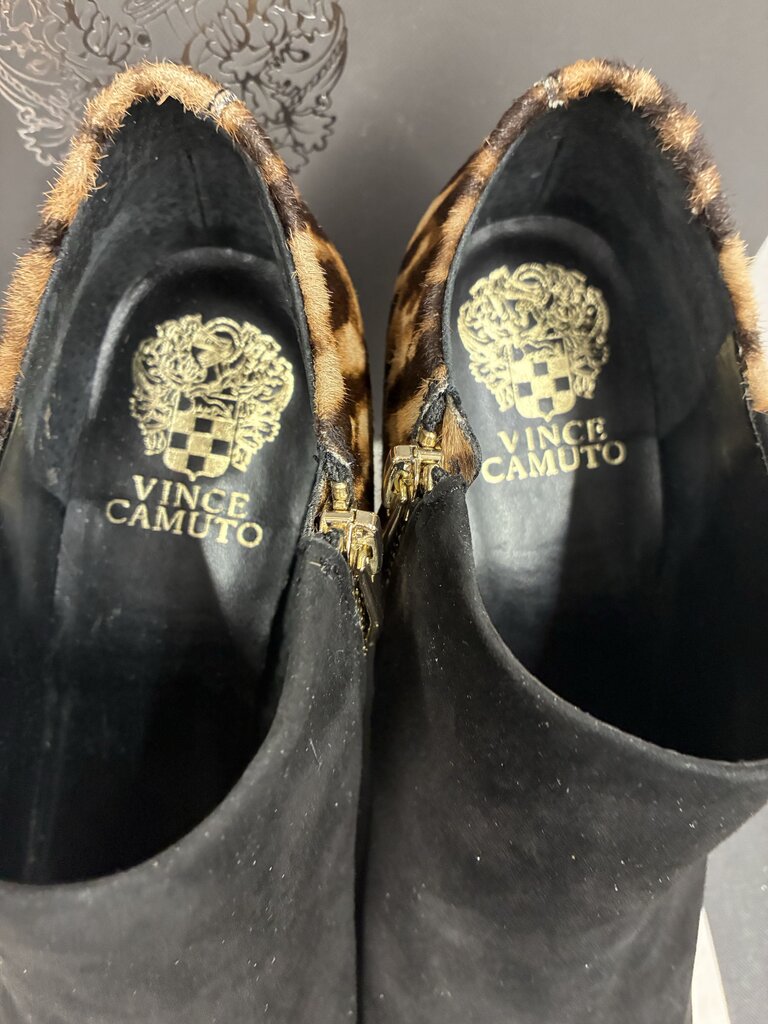 Vince Camuto Real Fur Leopord Heel Booties 38/7.5
