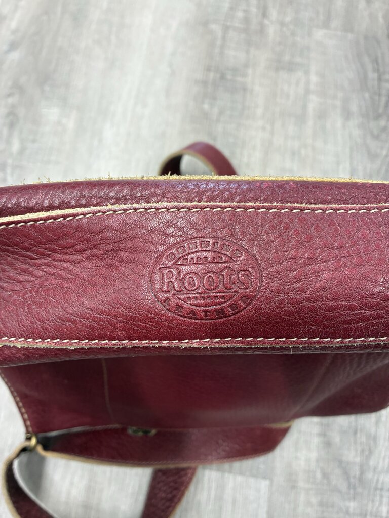 Roots Rugged Pebble Leather Crossbody