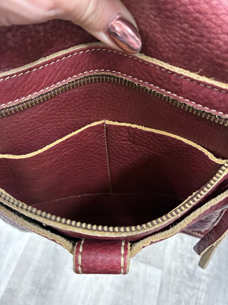 Roots Rugged Pebble Leather Crossbody
