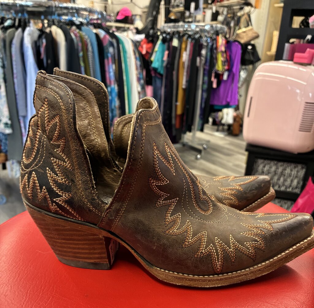 Ariat Short Leather Cowgirl Boots Size 8.5