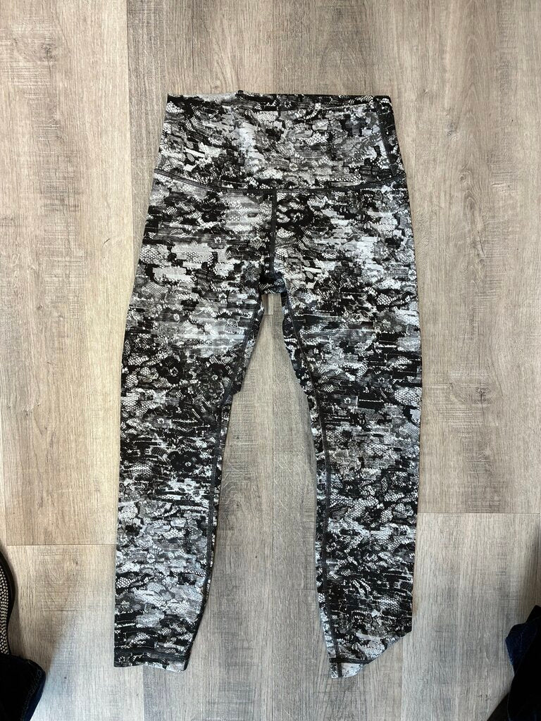 Lululemon Lace Print Pant Size 6